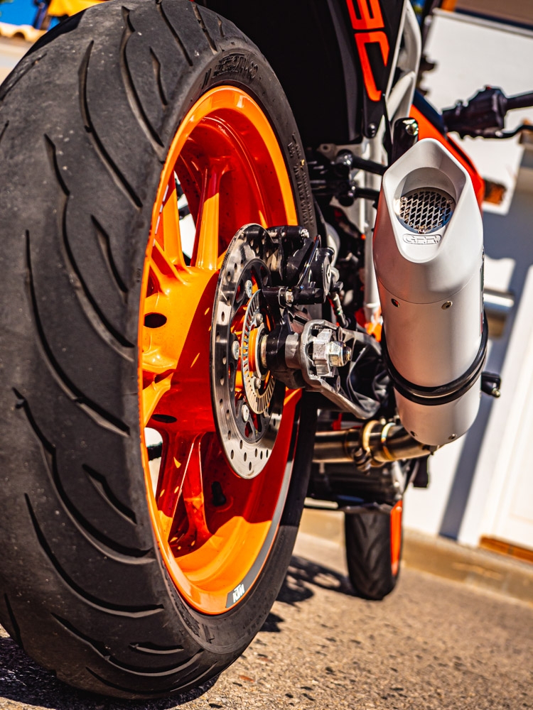 GPR auspuff kompatibel mit  Ktm Duke 125 2017-2020, Albus Evo4, Zugelassener legaler Slip-On-Auspuff mit Abe, einschließlich abnehmbarem DB-Killer und Verbindungsrohr 