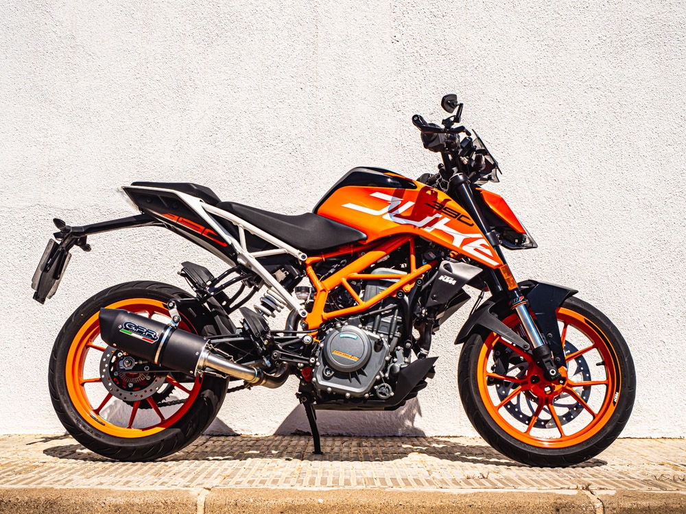 GPR auspuff kompatibel mit  Ktm Duke 125 2017-2020, Furore Nero, Rennauspuff, mit Verbindungsrohren, Artikel ohne Genehmigung 