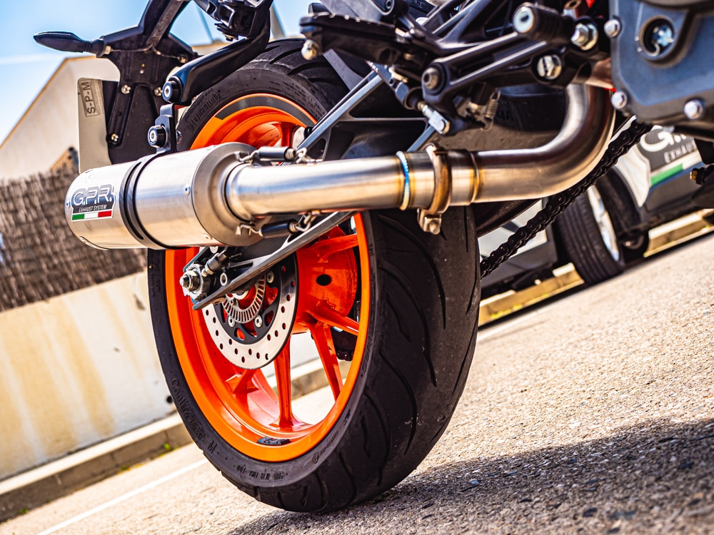 GPR auspuff kompatibel mit  Ktm Duke 125 2011-2016, M3 Inox , Rennauspuff, mit Verbindungsrohren, Artikel ohne Genehmigung 