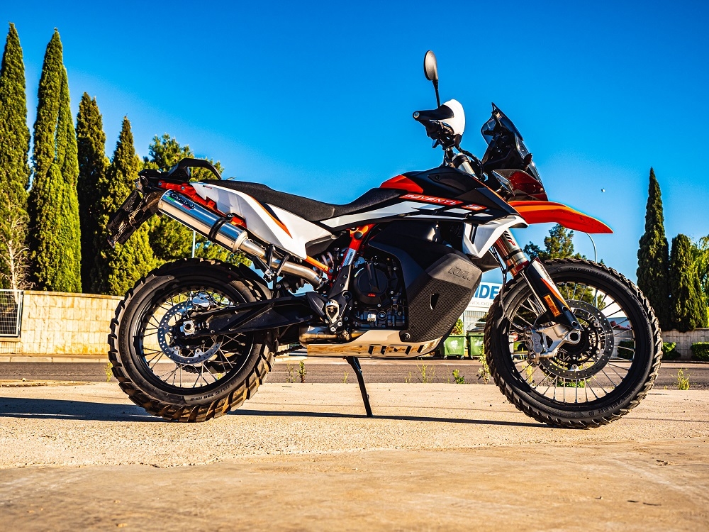 GPR auspuff kompatibel mit  Husqvarna Norden 901 2022-2024, M3 Inox , Rennauspuff, mit Verbindungsrohren, Artikel ohne Genehmigung 