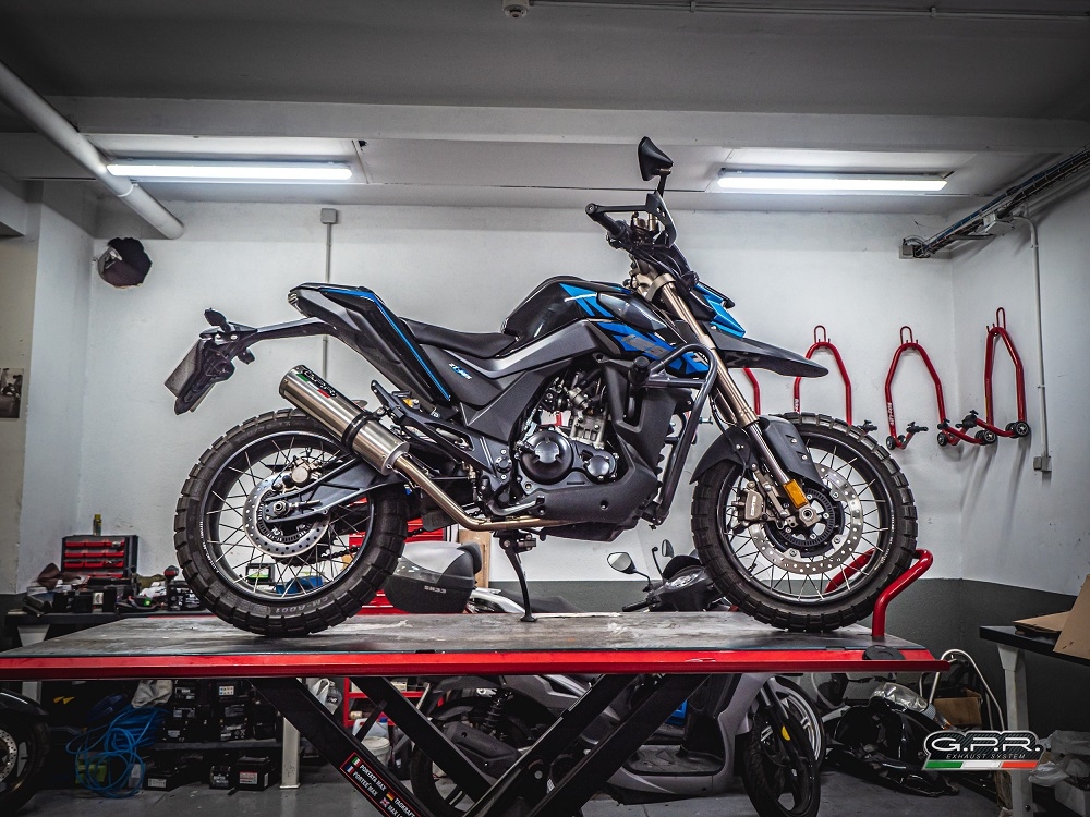 GPR auspuff kompatibel mit  Zontes Zt 125 G1 - U - U1 - Z2 2020-2024, M3 Inox , Homologierte auspuff mit verbindungsrohr und katalysator 