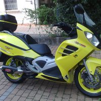 GPR auspuff kompatibel mit  Malaguti Spidermax 500 RS 2008-2011, Power Bomb, Zugelassener legaler Slip-On-Auspuff mit Abe, einschließlich abnehmbarem DB-Killer und Verbindungsrohr 