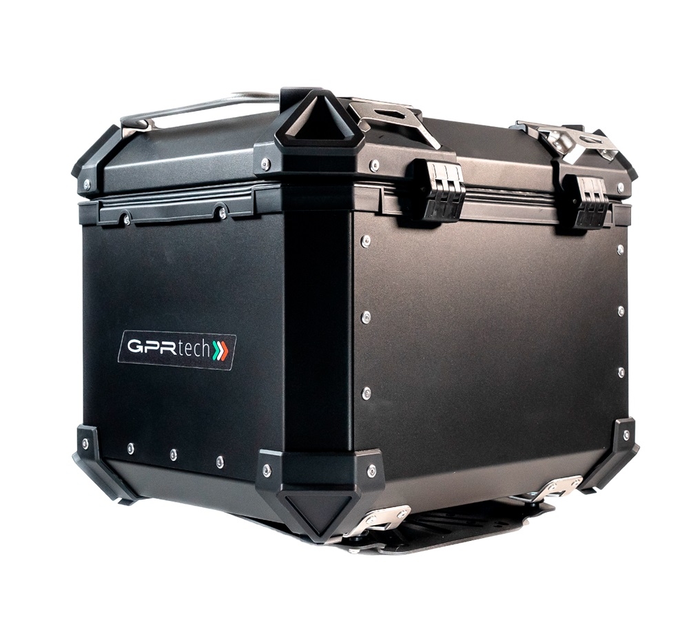 GPR TECH TOPCASE ALPI-TECH 45 LT. SCHWARZ Topcase aus Aluminium, mit Soft-Rückenlehne, schwarze Farbe mit Universalplatte inklusive Kapazität Liter 45