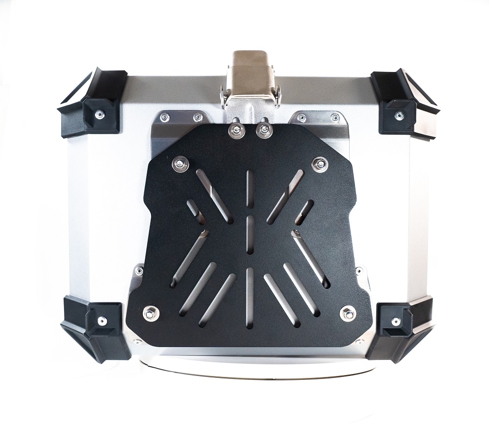 GPR TECH TOPCASE ALPI-TECH 45 LT. SILBER Topcase aus Aluminium, mit Soft-Rückenlehne, silberfarben mit Universalplatte inklusive Kapazität Liter 45