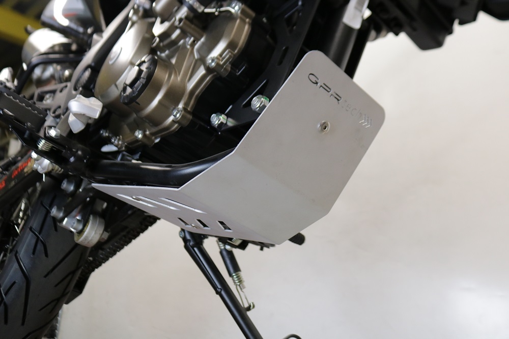 GPR TECH Moto Guzzi V85 TT 2019/2020 e4 Unterfahrschutz aus Titan 