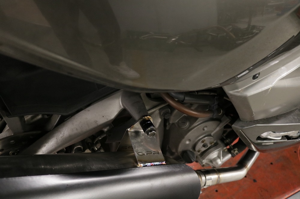 GPR auspuff kompatibel mit  Quadro 3 QUADRO 2014-2017, Power Bomb, Schalldämpfer zur Montage mit Originalkrümmer 