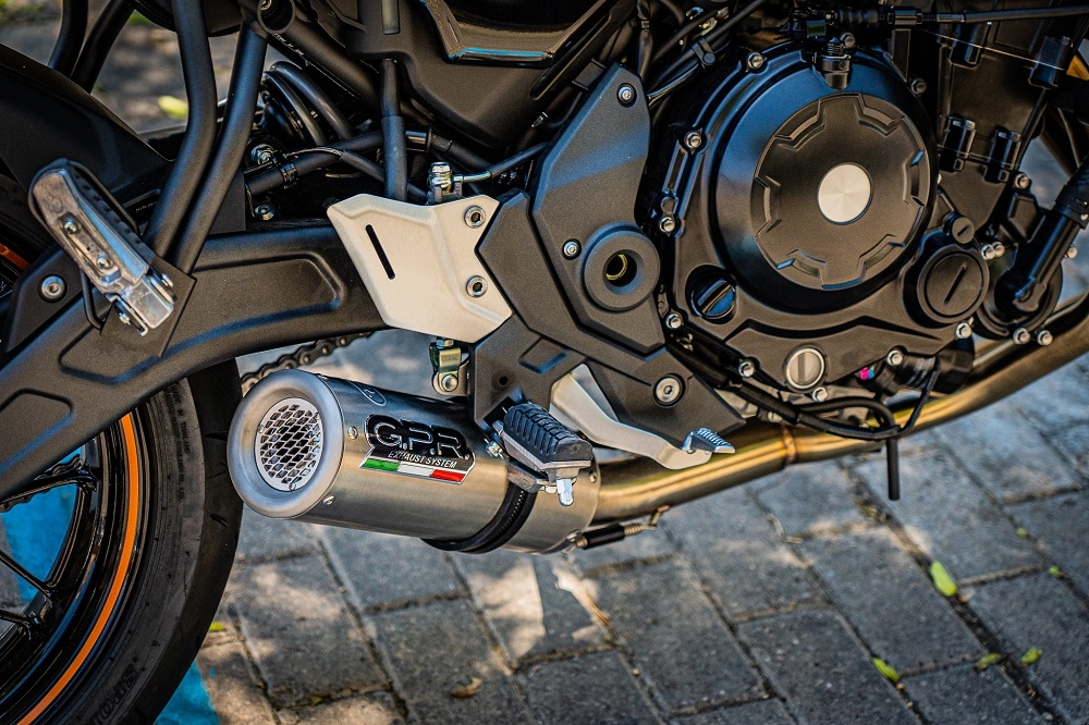 GPR auspuff kompatibel mit  Kawasaki Z 650 RS 2021-2023, M3 Inox , Kompletter Rennauspuff, geliefert mit spezifischem Krümmer, Artikel ohne Homologation 