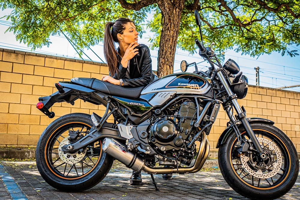 GPR auspuff kompatibel mit  Kawasaki Z 650 RS 2021-2023, Satinox, Homologierte auspuff für lärm mit verbindungsrohr und katalysator 