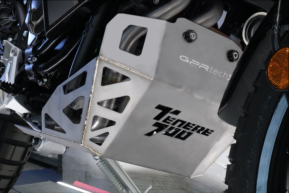 GPR auspuff kompatibel mit  Yamaha Tenere 700 2019-2020, Decatalizzatore + Paracoppa Titanio, Decat Pipe, Katalysatorabscheider, artikel ohne Genehmigung, Decat-Rohr mehr Titan-Unterfahrschutz<BR />Das Kit enthält ein GPR-Auspuff-Decat-Rohr und eine GPR-T
