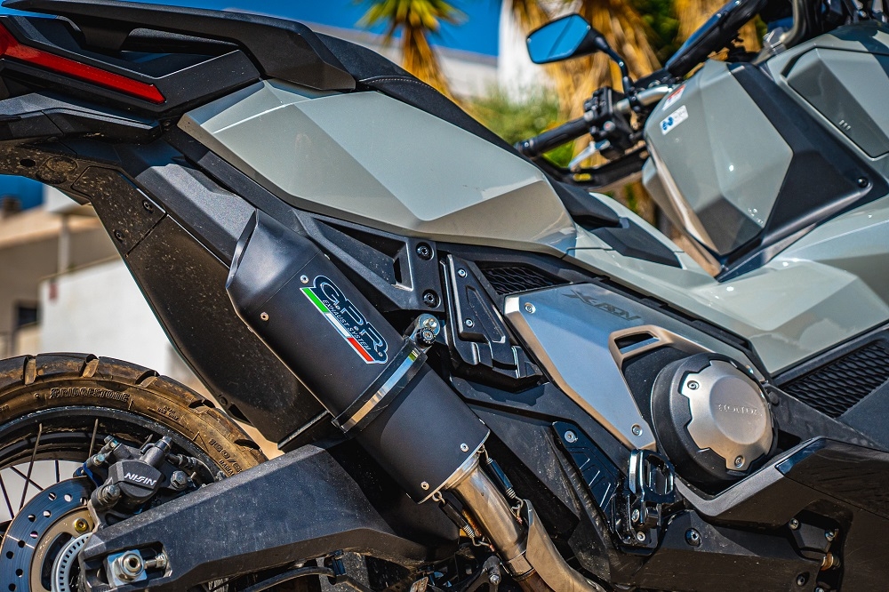 GPR auspuff kompatibel mit  Honda X-Adv 750 2025-2026, Furore Evo4 Nero, Zugelassener legaler Slip-On-Auspuff mit Abe, einschließlich abnehmbarem DB-Killer und Verbindungsrohr 