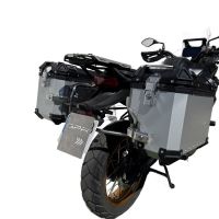 GPR TECH Voge 525DSX 2023/2025 e5 Seitenkofferpaar aus Aluminium mit konturierter rechter Seite, Farbe Silber mit speziellem Gepäckträger Fassungsvermögen 38 Liter + 32 Liter