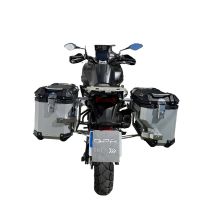 GPR TECH Voge 525DSX 2023/2025 e5 Seitenkofferpaar aus Aluminium mit konturierter rechter Seite, Farbe Silber mit speziellem Gepäckträger Fassungsvermögen 38 Liter + 32 Liter