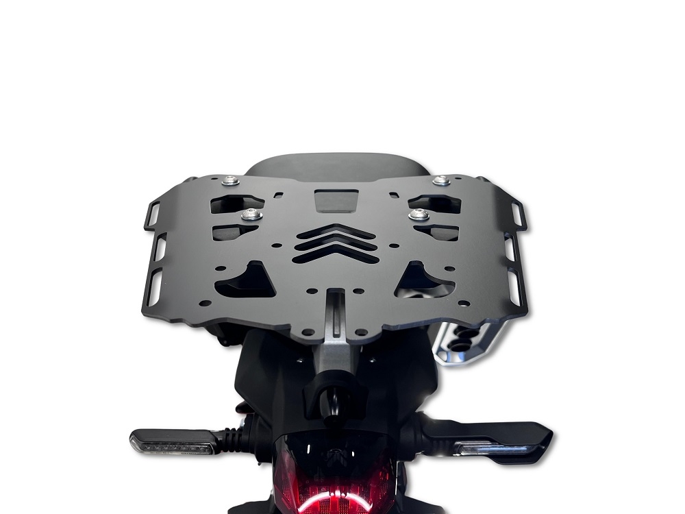 GPR TECH Zontes 703 F 2025/2026 Topcase aus Aluminium, silberfarben mit spezifischer Platte inklusive Kapazität Liter 45